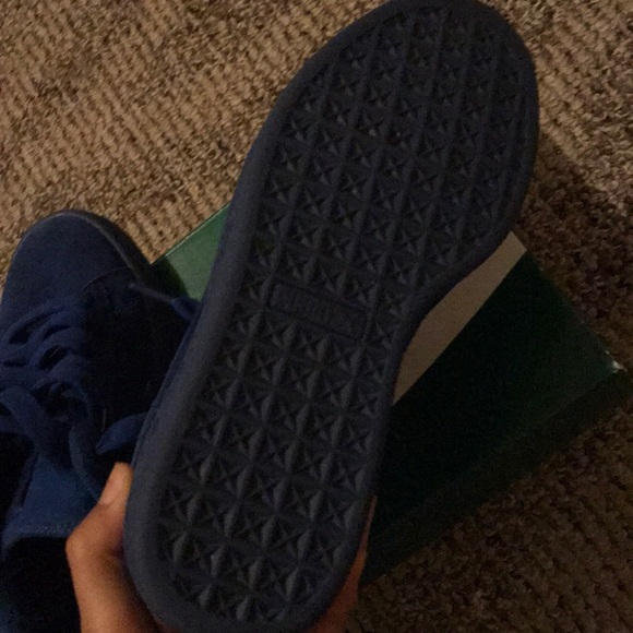 Suede royal blue pumas - Picture 2 of 3